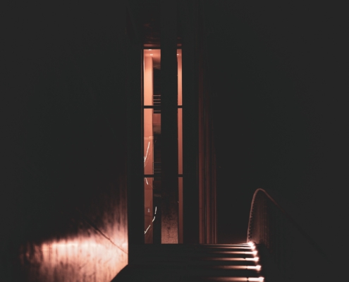 Moderne Architektur, abends im Berliner Regierungsviertel